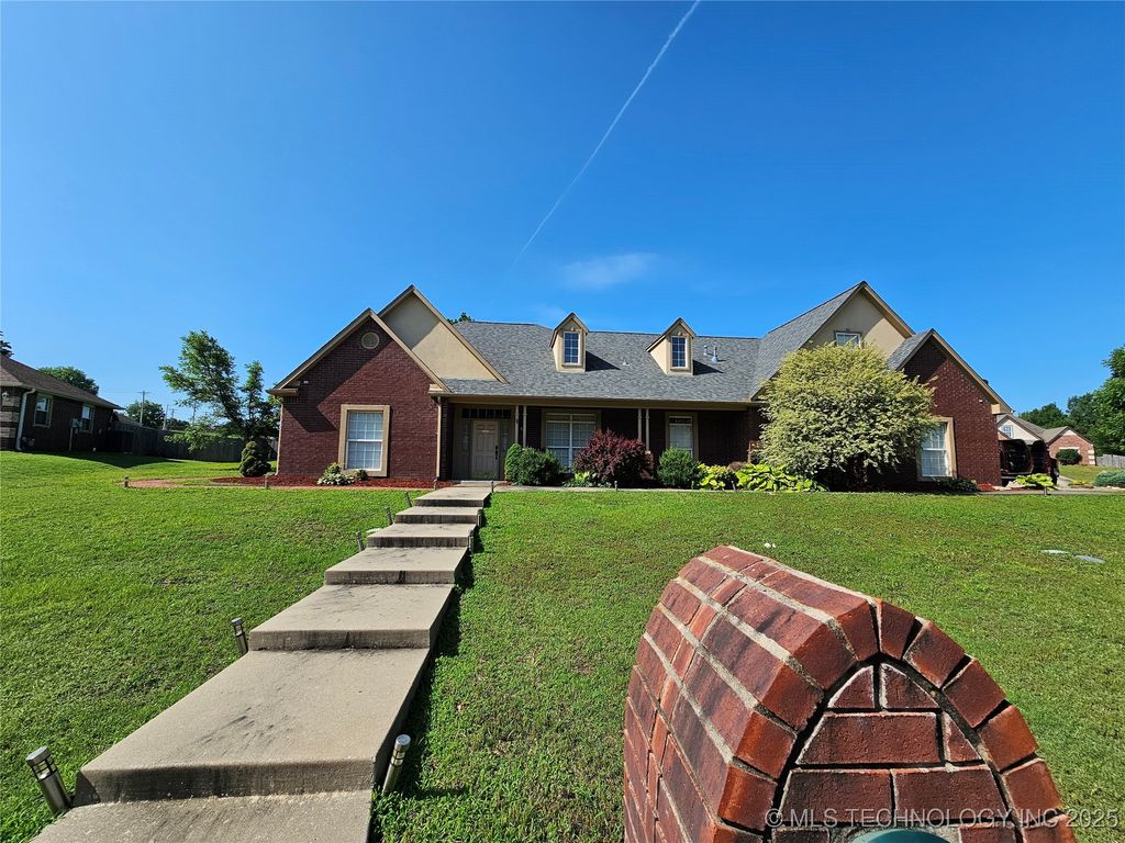3103 Callaway Drive, Claremore, OK 74019
