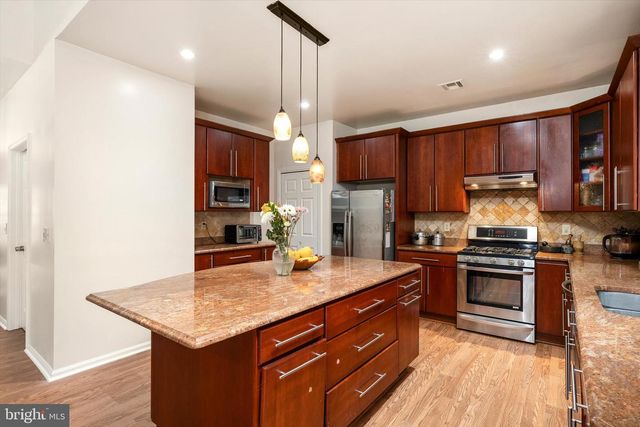 3 DONNA STREET, Robbinsville, NJ 08691