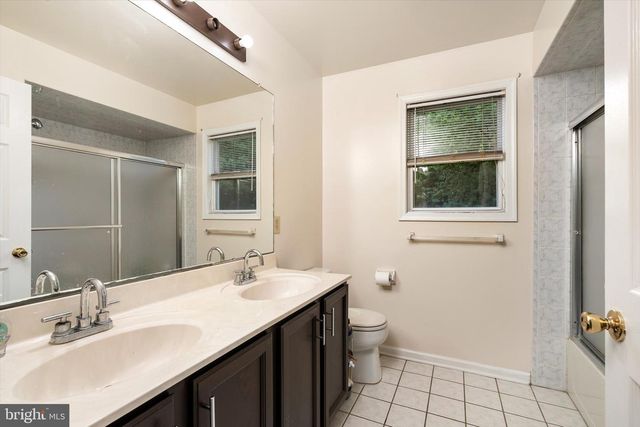 3 DONNA STREET, Robbinsville, NJ 08691