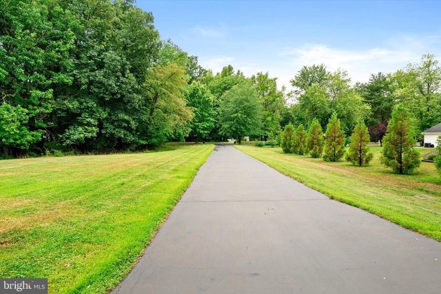 3 DONNA STREET, Robbinsville, NJ 08691