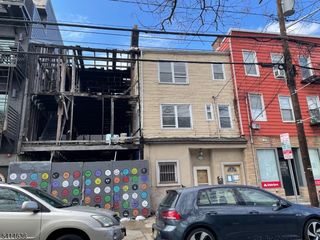 417 Monmouth St, Jersey City, NJ 07302