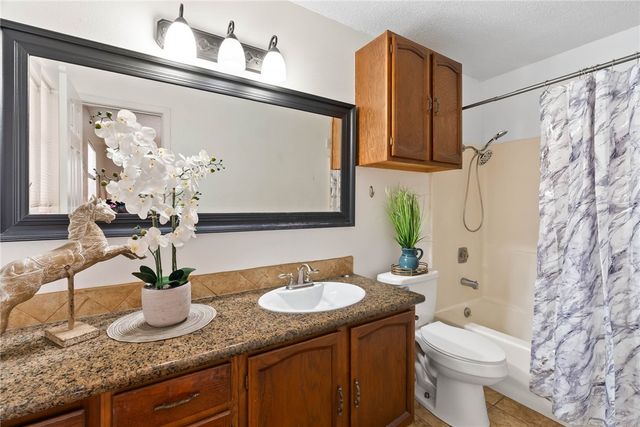 3221 Seafoam Dr, Corpus Christi, TX 78418