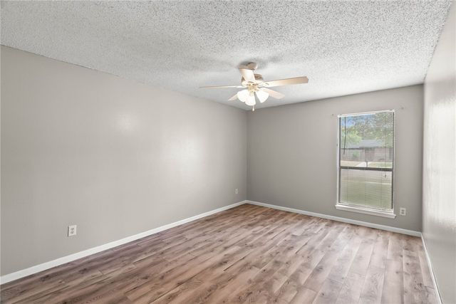 3221 Seafoam Dr, Corpus Christi, TX 78418
