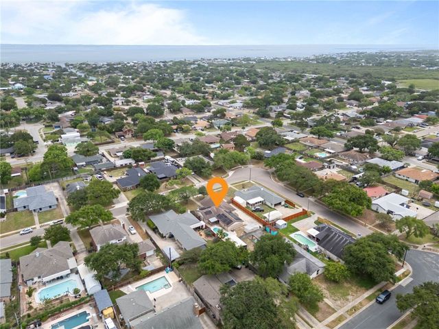 3221 Seafoam Dr, Corpus Christi, TX 78418