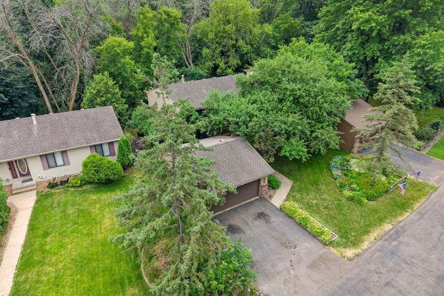 11795 Red Fox Drive, Maple Grove, MN 55369