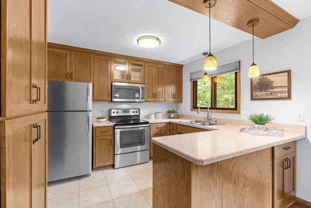 11795 Red Fox Drive, Maple Grove, MN 55369