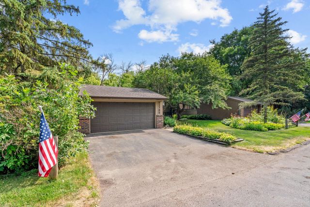 11795 Red Fox Drive, Maple Grove, MN 55369