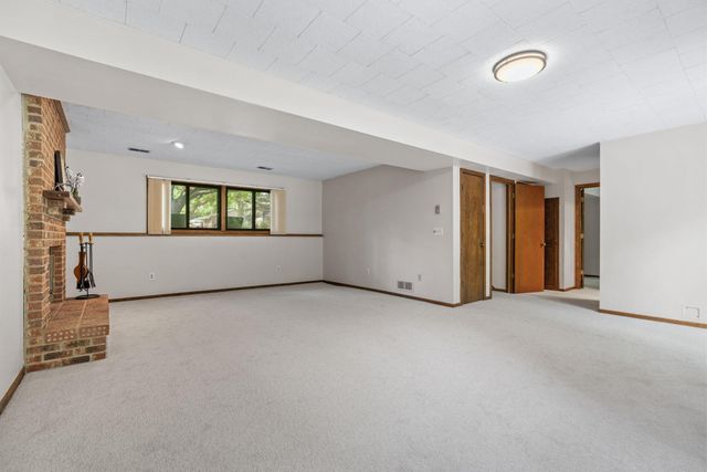 11795 Red Fox Drive, Maple Grove, MN 55369