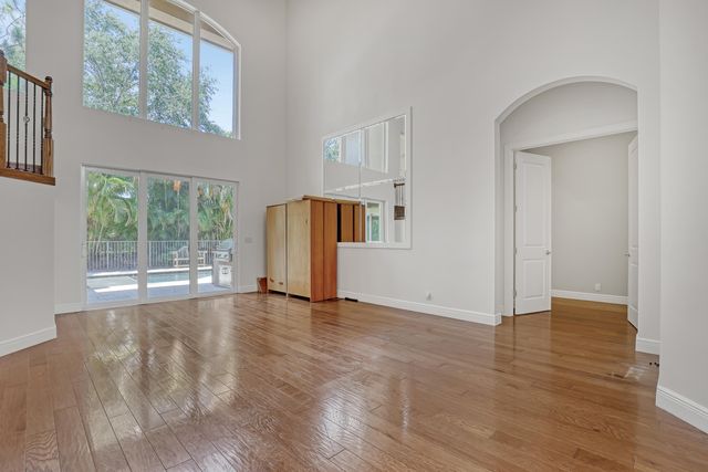 6464 Bellamalfi Street, Boca Raton, FL 33496