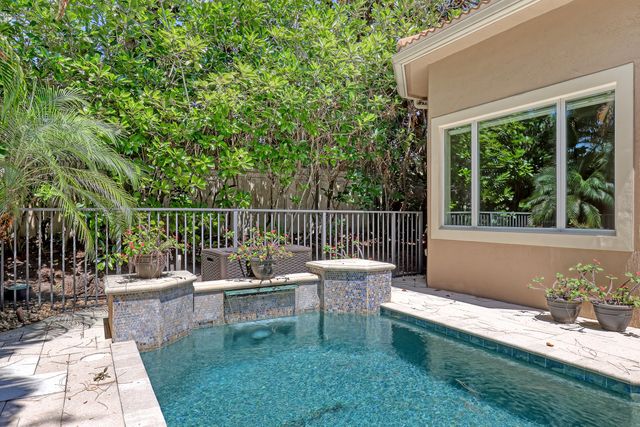 6464 Bellamalfi Street, Boca Raton, FL 33496