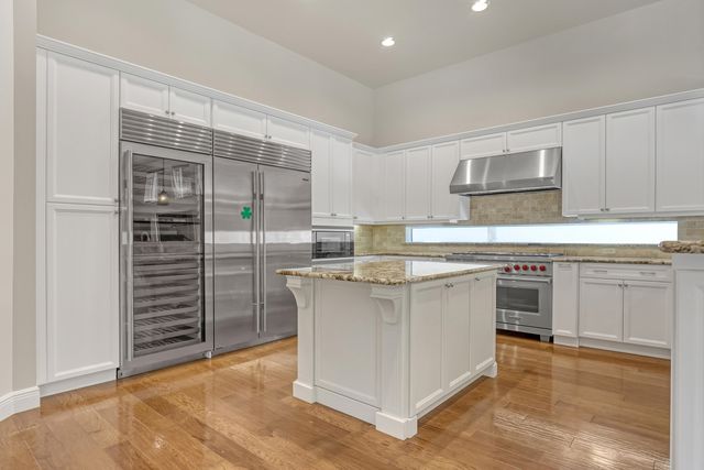 6464 Bellamalfi Street, Boca Raton, FL 33496