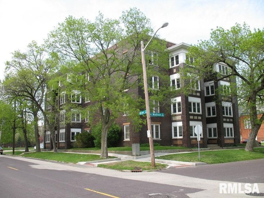 502 NW BRYAN Street, Peoria, IL 61603