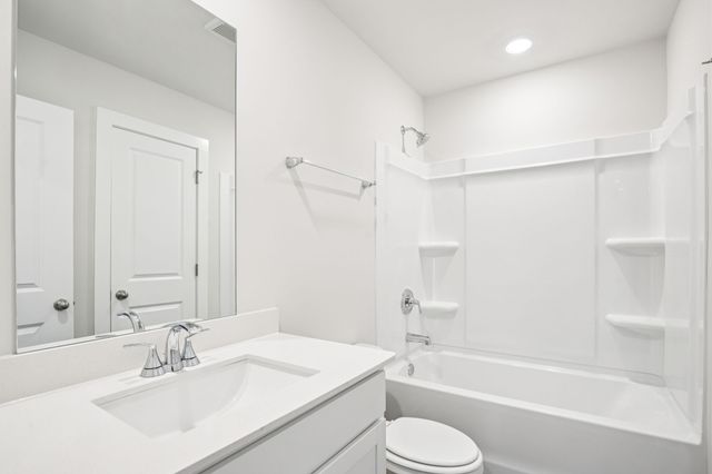 1762 Flora Grv, Hermitage, TN 37076