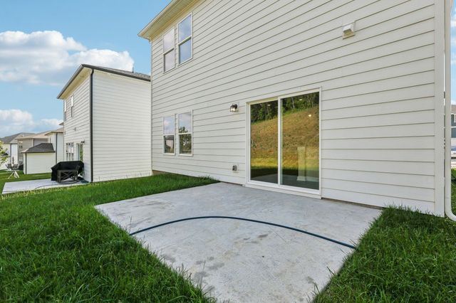1762 Flora Grv, Hermitage, TN 37076