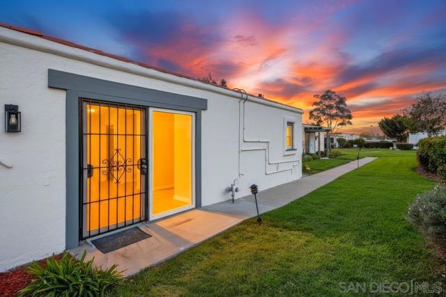 3621 Vista Campana 53, Oceanside, CA 92057