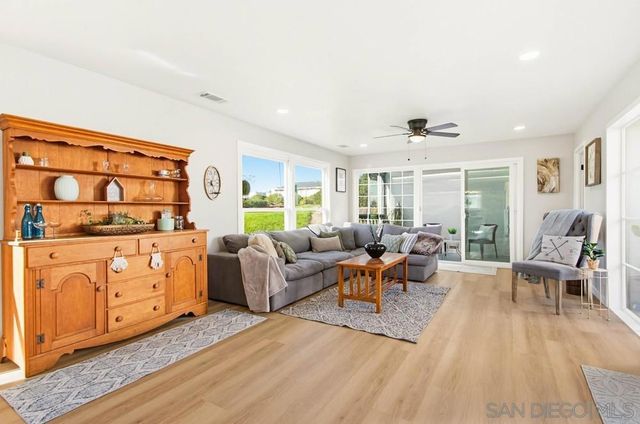 3621 Vista Campana 53, Oceanside, CA 92057