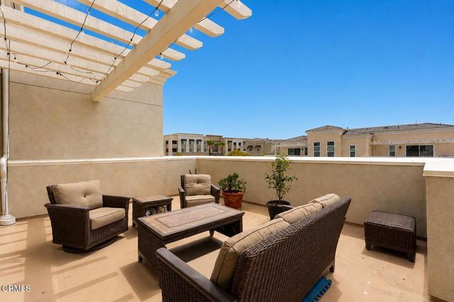 613 Winchester Drive, Oxnard, CA 93036