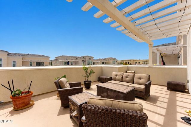 613 Winchester Drive, Oxnard, CA 93036