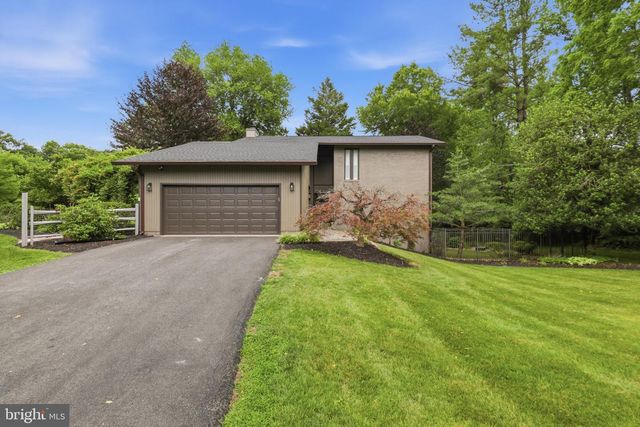 2721 BERRYLAND DR, Oakton, VA 22124