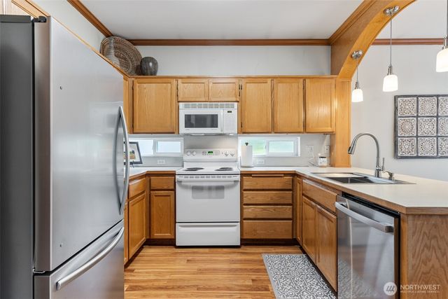 12013 64th Avenue E, Puyallup, WA 98373