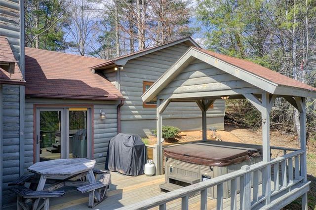 56 Fairview Avenue, Blairsville, GA 30512