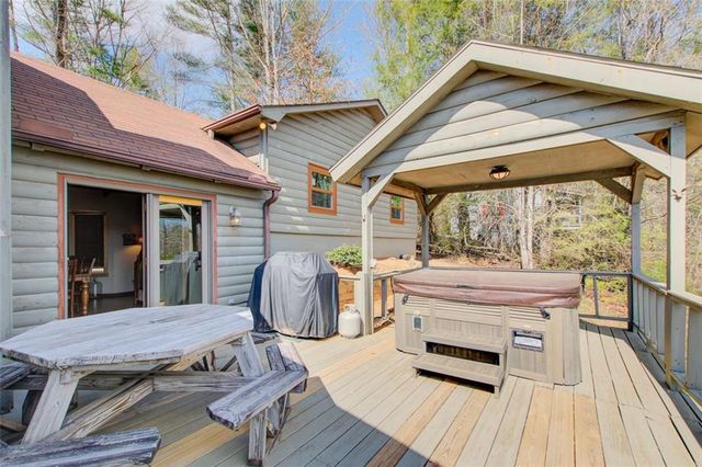 56 Fairview Avenue, Blairsville, GA 30512