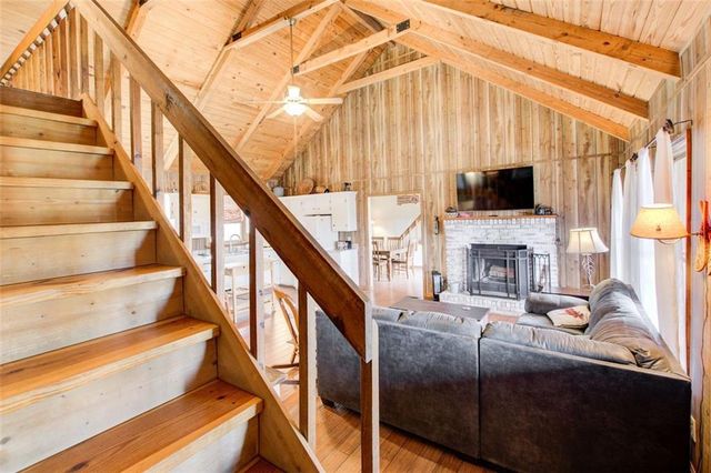 56 Fairview Avenue, Blairsville, GA 30512