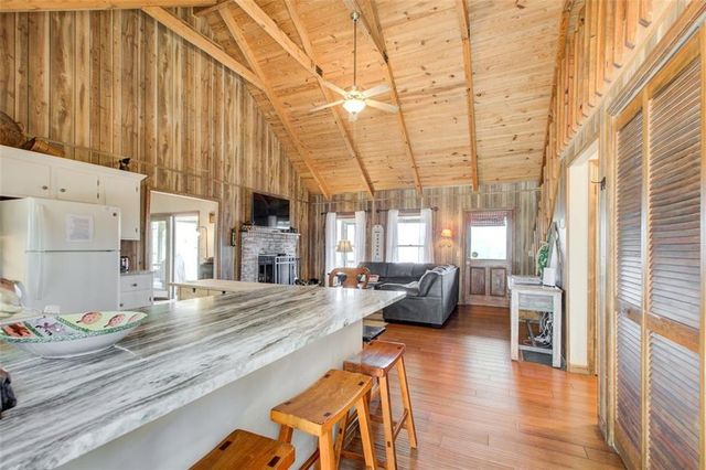 56 Fairview Avenue, Blairsville, GA 30512