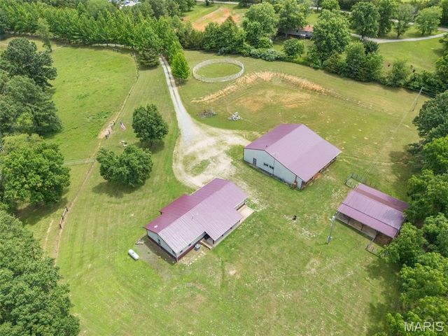 21924 Trogden Road, Farmington, MO 63640