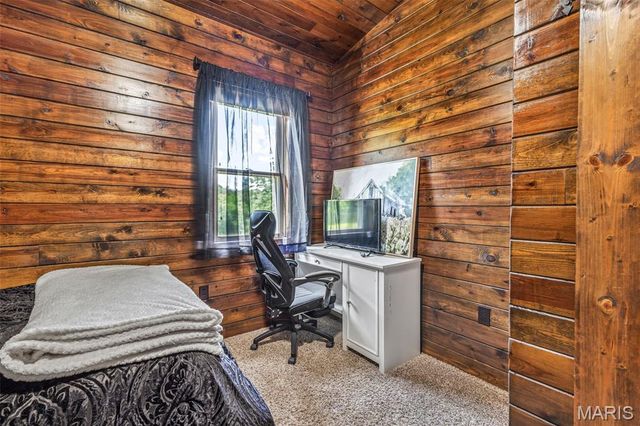 21924 Trogden Road, Farmington, MO 63640
