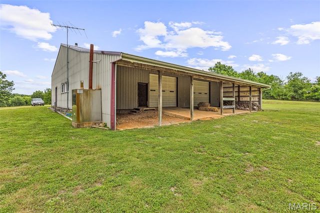 21924 Trogden Road, Farmington, MO 63640