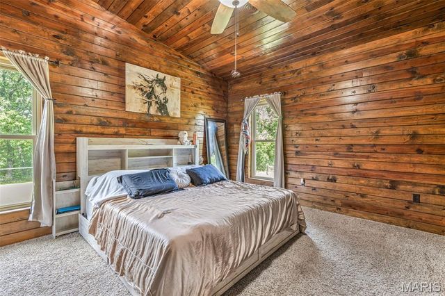 21924 Trogden Road, Farmington, MO 63640