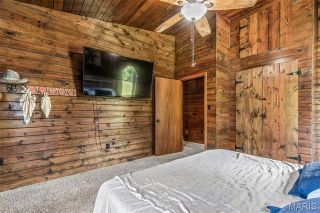 21924 Trogden Road, Farmington, MO 63640