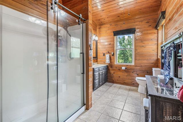 21924 Trogden Road, Farmington, MO 63640
