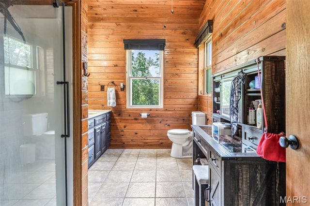 21924 Trogden Road, Farmington, MO 63640