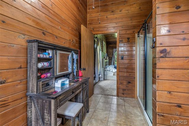 21924 Trogden Road, Farmington, MO 63640