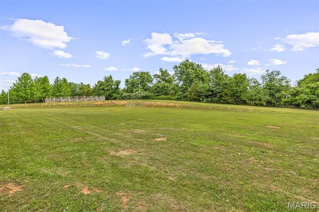 21924 Trogden Road, Farmington, MO 63640