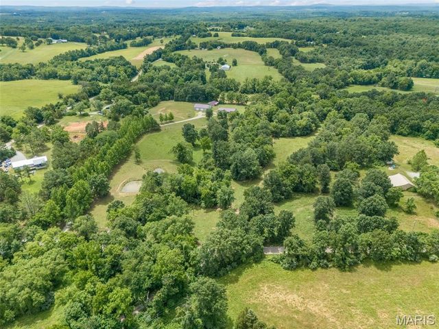 21924 Trogden Road, Farmington, MO 63640