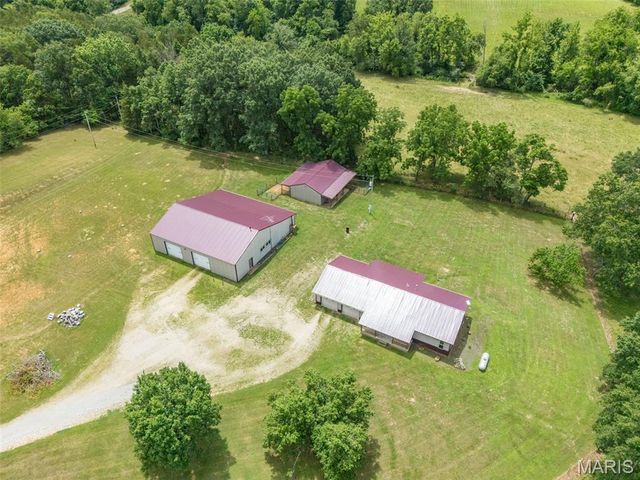 21924 Trogden Road, Farmington, MO 63640