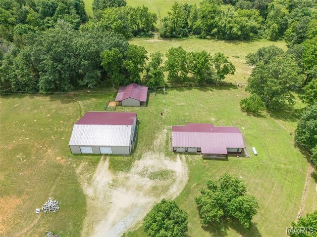 21924 Trogden Road, Farmington, MO 63640