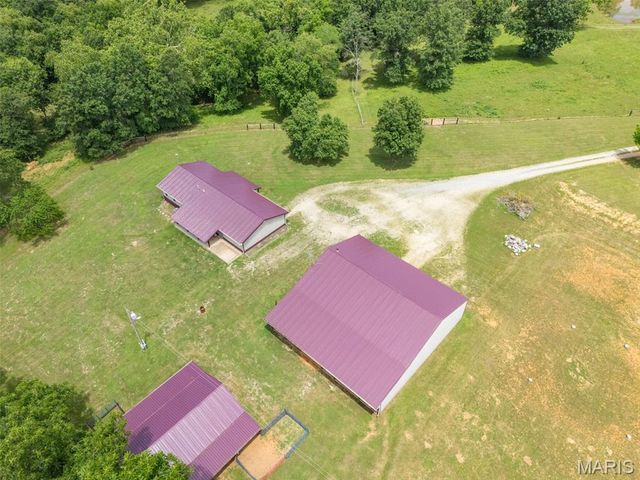 21924 Trogden Road, Farmington, MO 63640