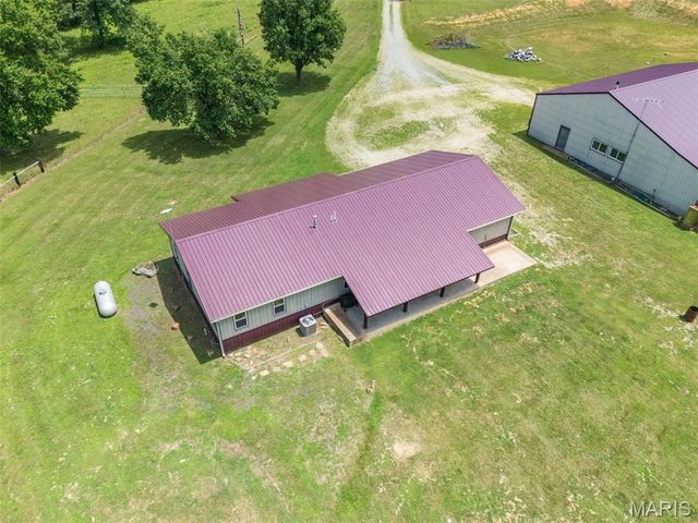 21924 Trogden Road, Farmington, MO 63640