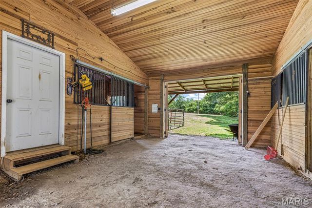 21924 Trogden Road, Farmington, MO 63640