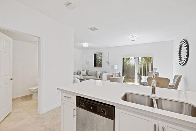 5504 NW 27th Street, Margate, FL 33063