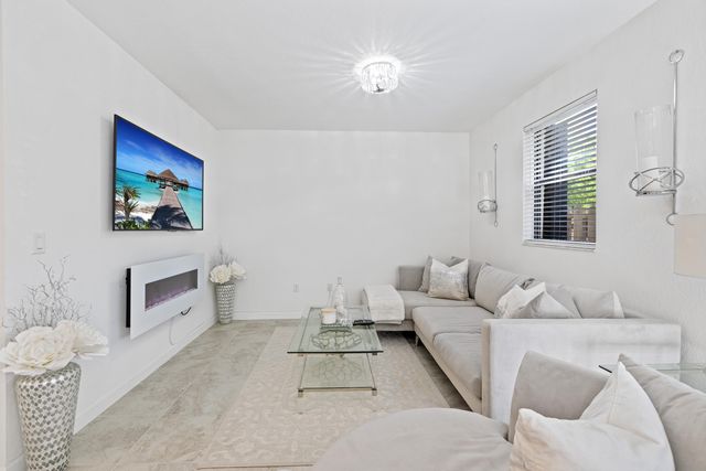 5504 NW 27th Street, Margate, FL 33063