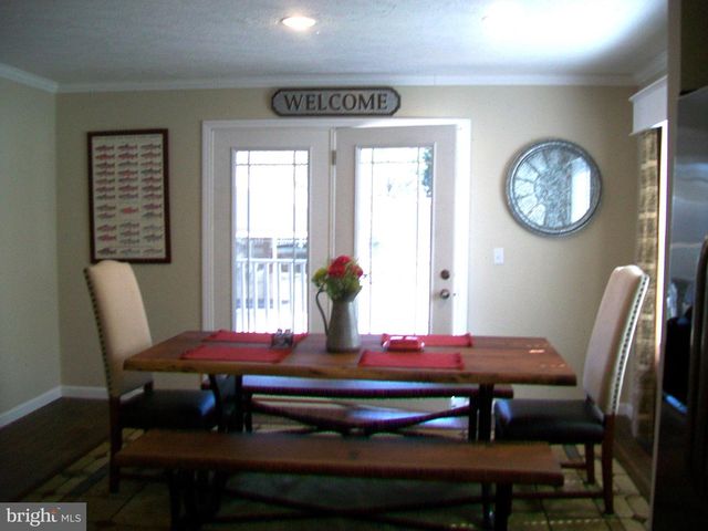 107 TROUT LN, Cabins, WV 26855