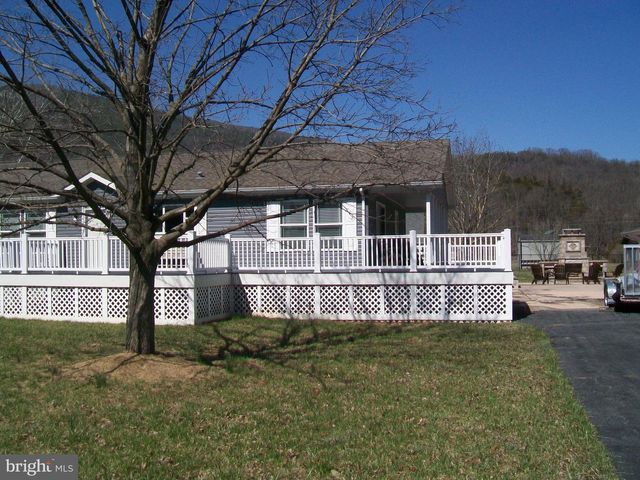 107 TROUT LN, Cabins, WV 26855