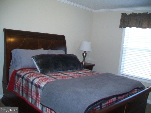 107 TROUT LN, Cabins, WV 26855