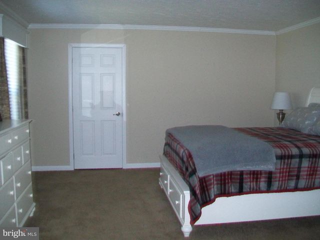 107 TROUT LN, Cabins, WV 26855