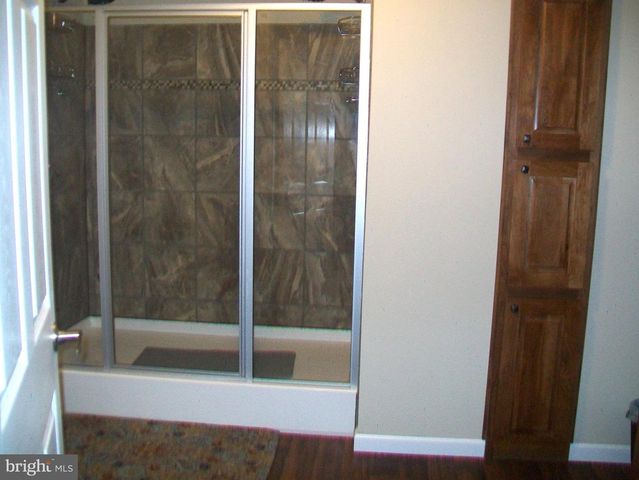 107 TROUT LN, Cabins, WV 26855